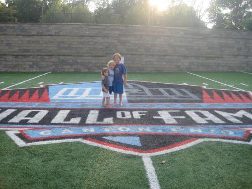 football hall of fame with kids carpoolcandy.com