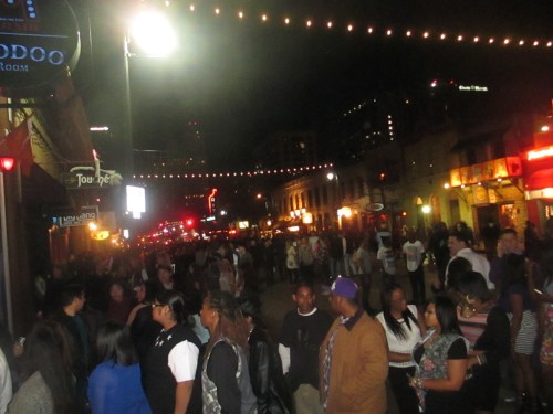 6th Street Austin bachelorette party on carpoolcandy.com