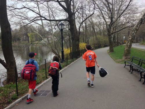 kids walking in central park nyc on carpoolcandy.com