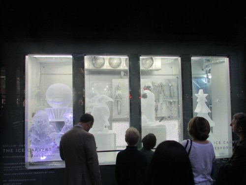 Barneys holiday windows on carpoolcandy.com