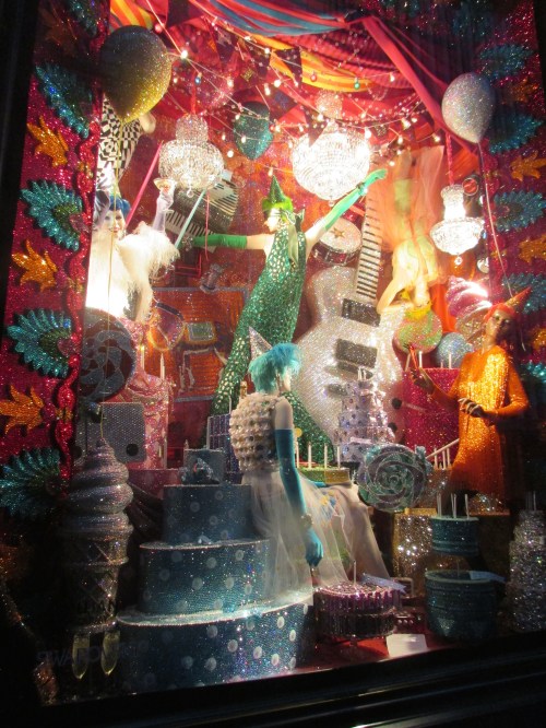 Bergdorf Goodman holiday windows on carpoolcandy.com