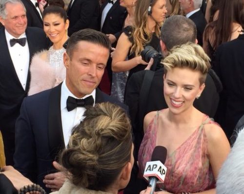 Scarlett Johansson red carpet Oscars 2017